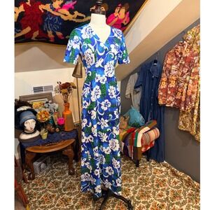 Vintage 70s Royal Hawaiian Blue Floral Maxi Dress Made in Hawaii - Size 8